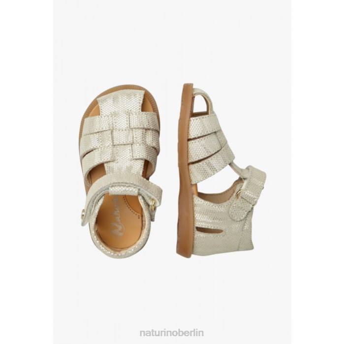 de Naturino Kinder zaffiro halboffene Sandalen aus laminiertem Wildleder Platin 822X331
